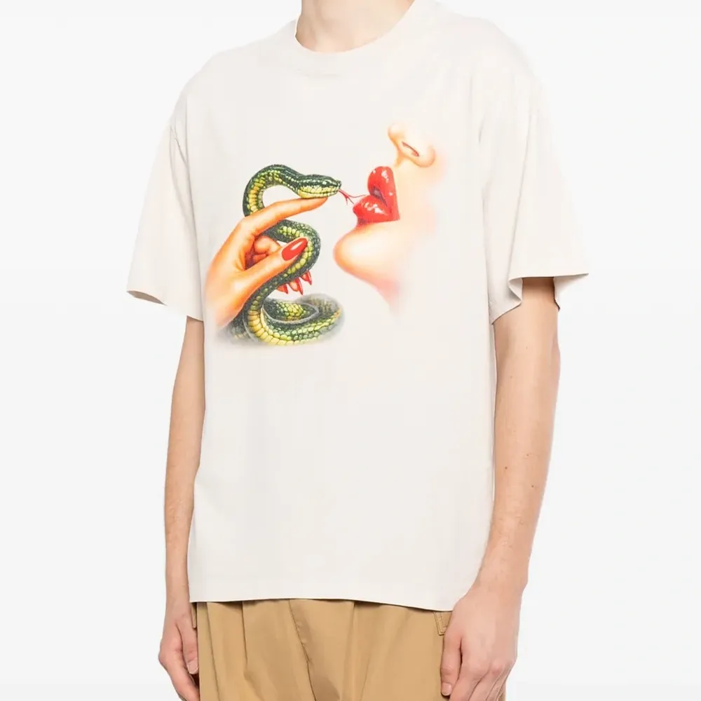 Футболка с графическим принтом