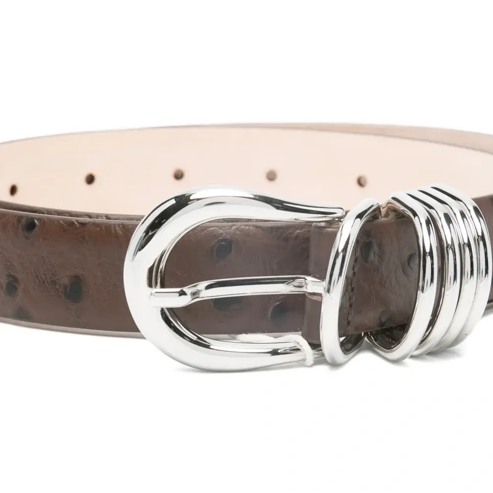 Кожаный ремень с тиснением под страуса цвета гоферовый мальва (холлихок)