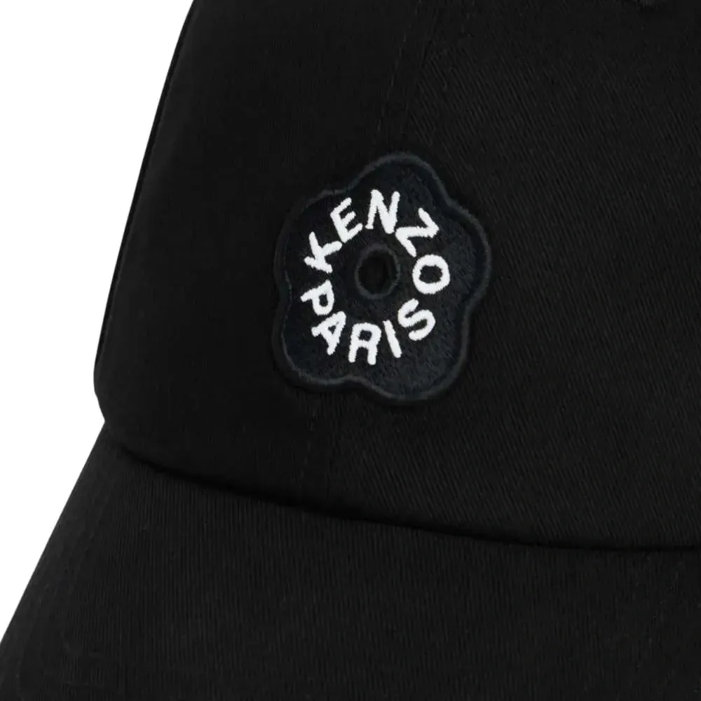 Бейсболка из хлопка с вышитыми цветами