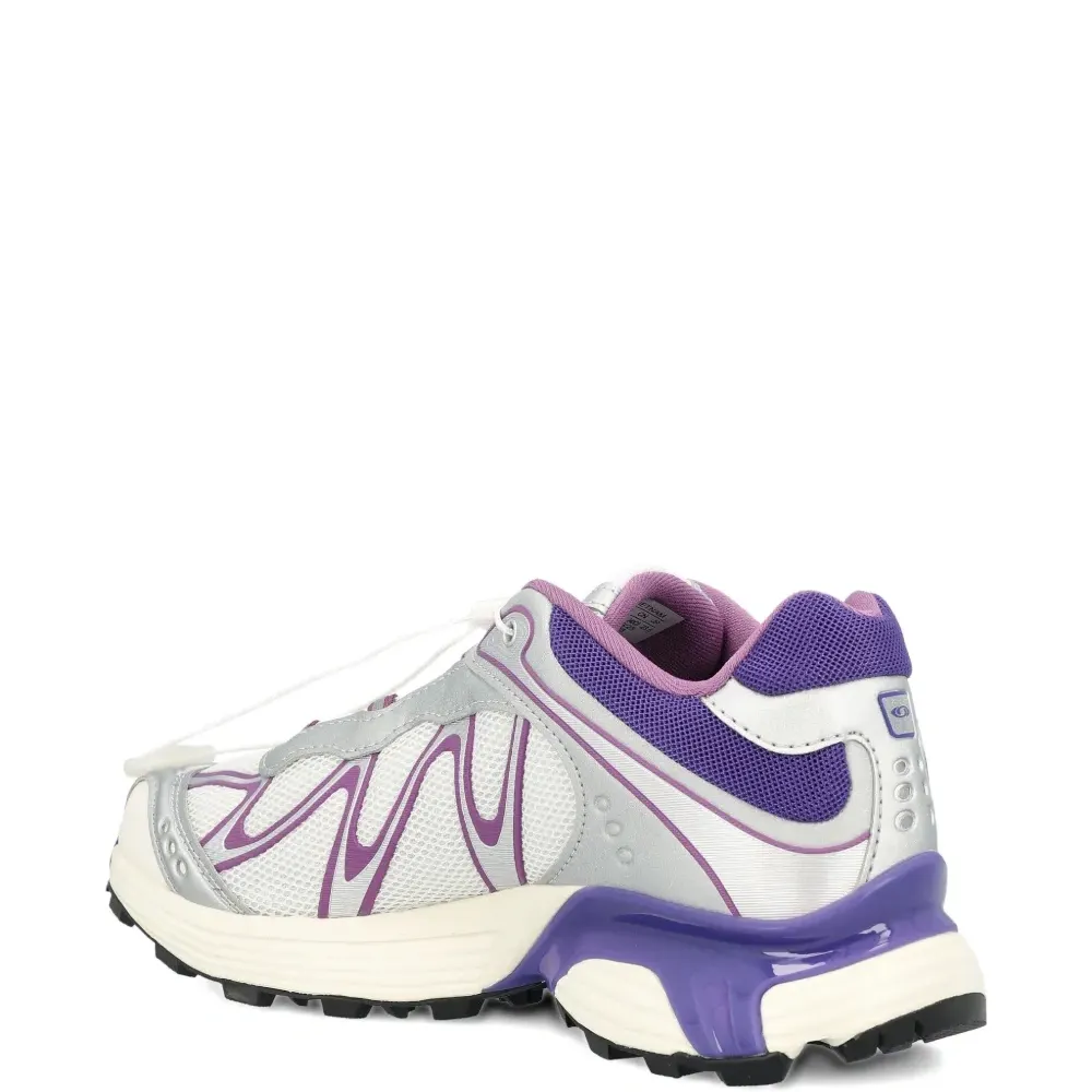 Серебряные кроссовки