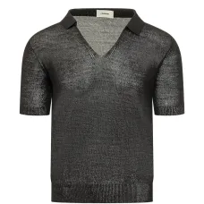 Футболка с V-образным вырезом