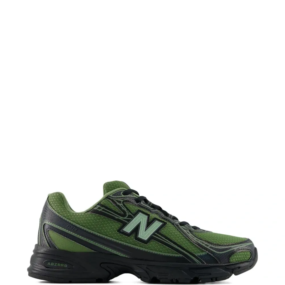 Кроссовки 740 с логотипом