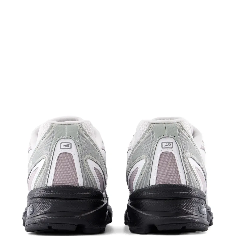 Кроссовки 740 с логотипом Кроссовки 740 с логотипом