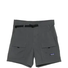 Шорты с пряжкой и карманами