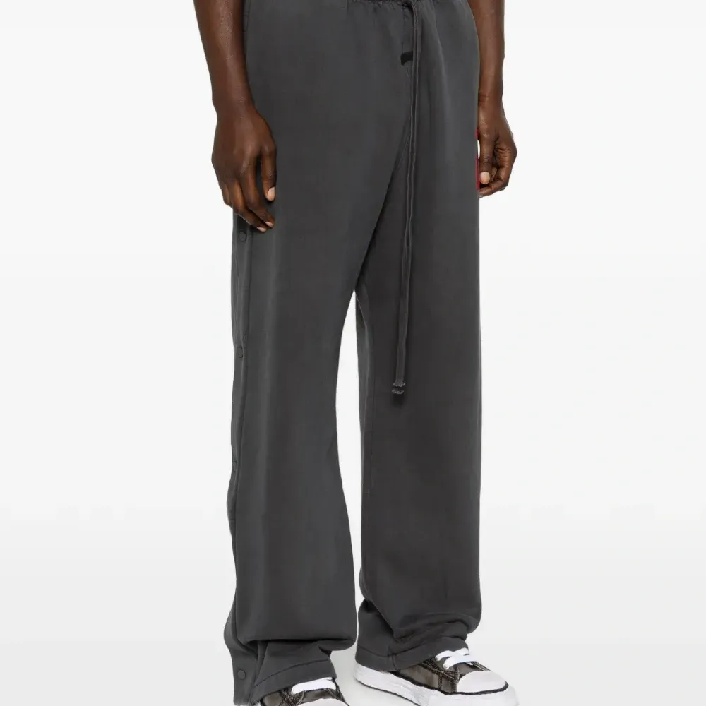 Спортивные брюки на кулиске