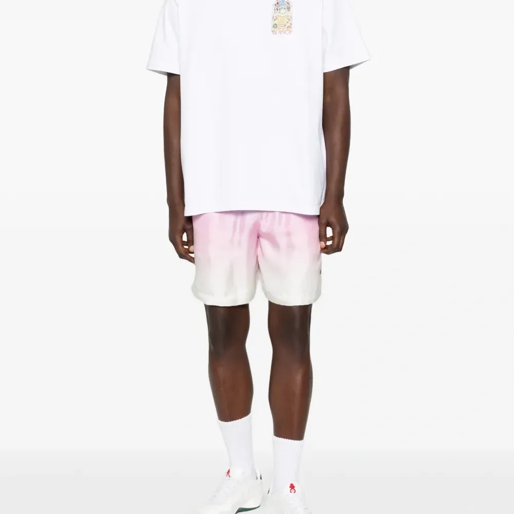 Футболка с теннисным пейзажем