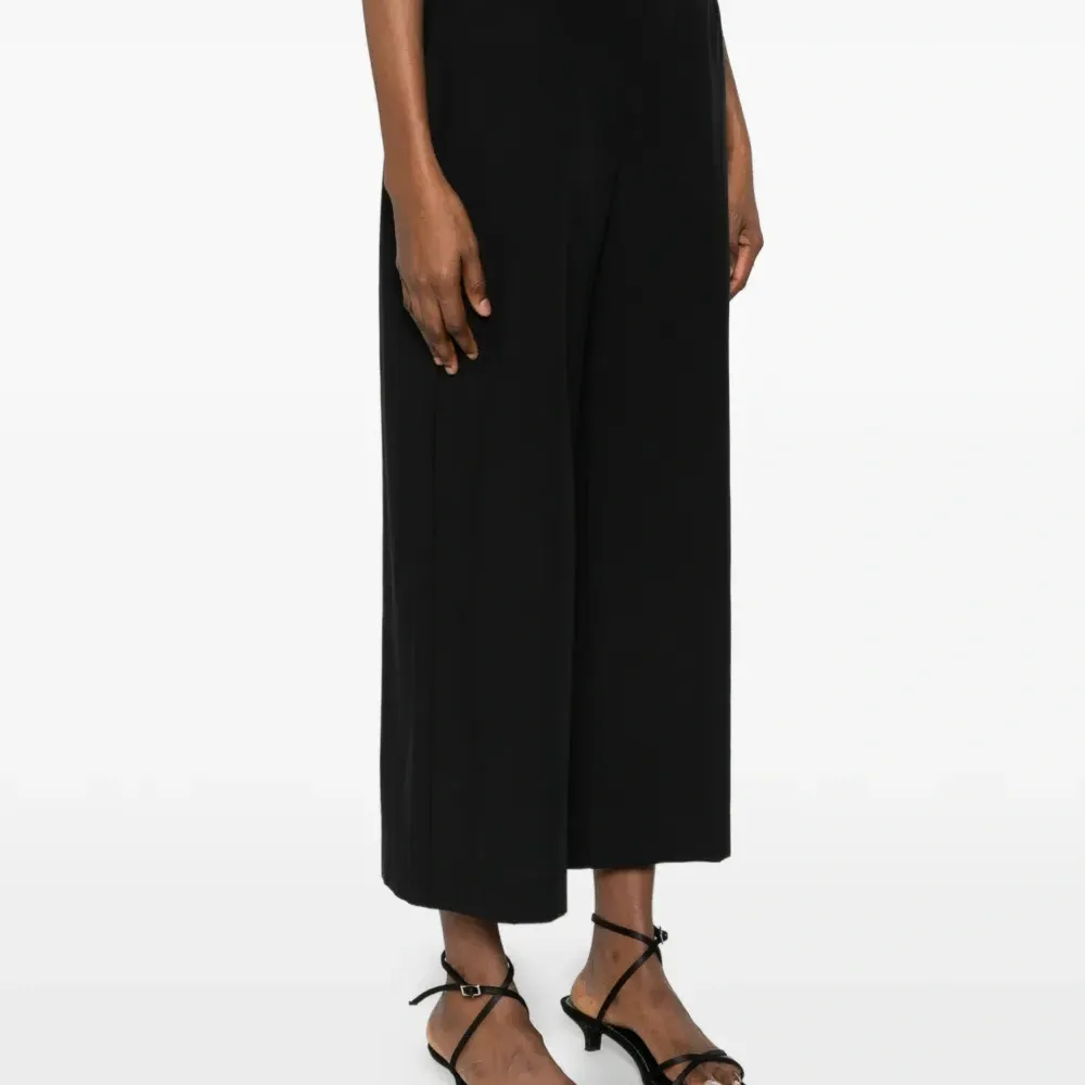 Брюки широкого кроя Брюки широкого кроя