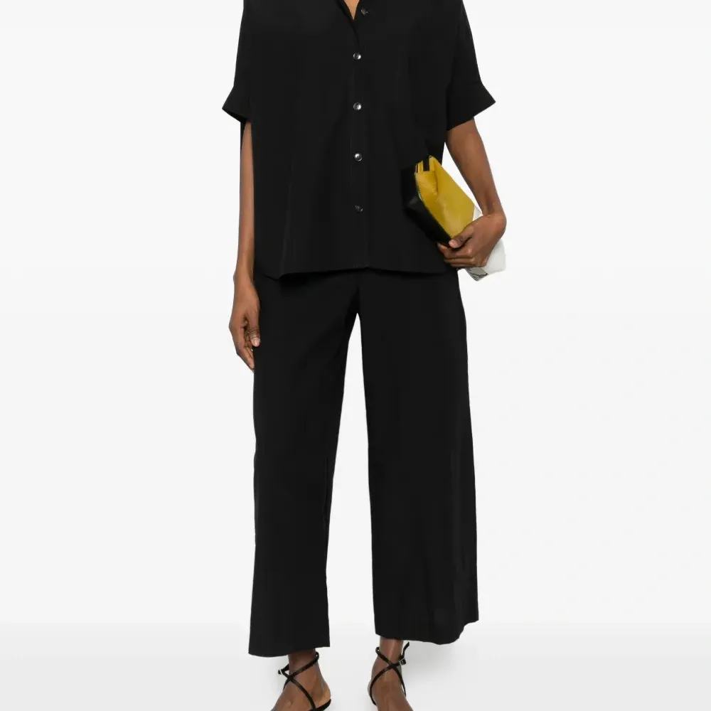 Брюки широкого кроя Брюки широкого кроя