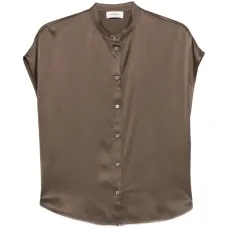 Рубашка на пуговицах