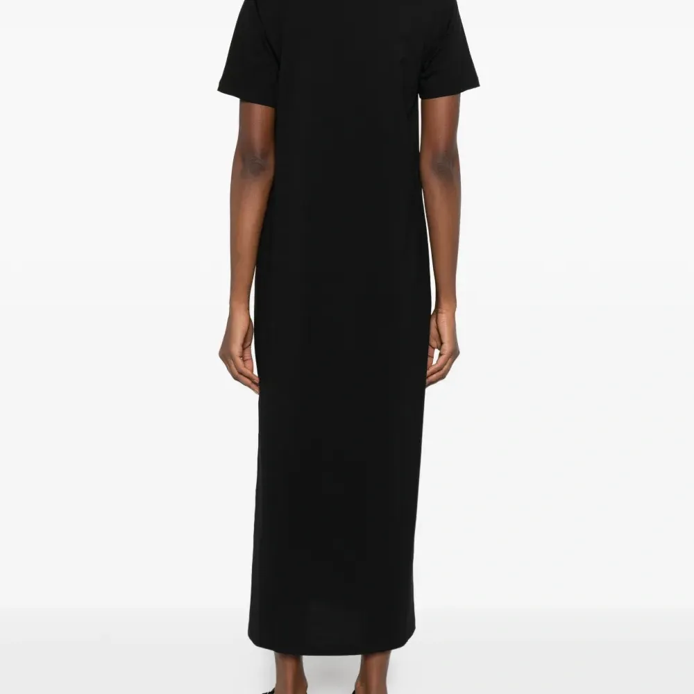 Платье Beba с круглым вырезом Платье Beba с круглым вырезом