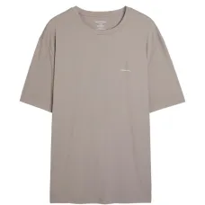 Повседневная футболка