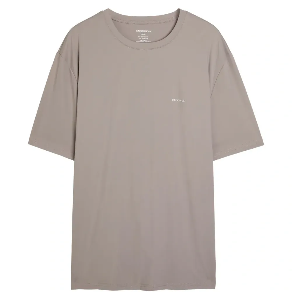 Повседневная футболка