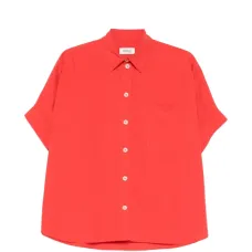 Рубашка с заостренным воротником