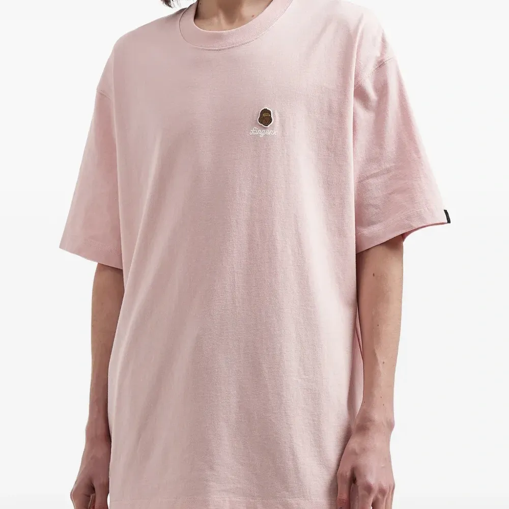 Футболка с вышитым логотипом