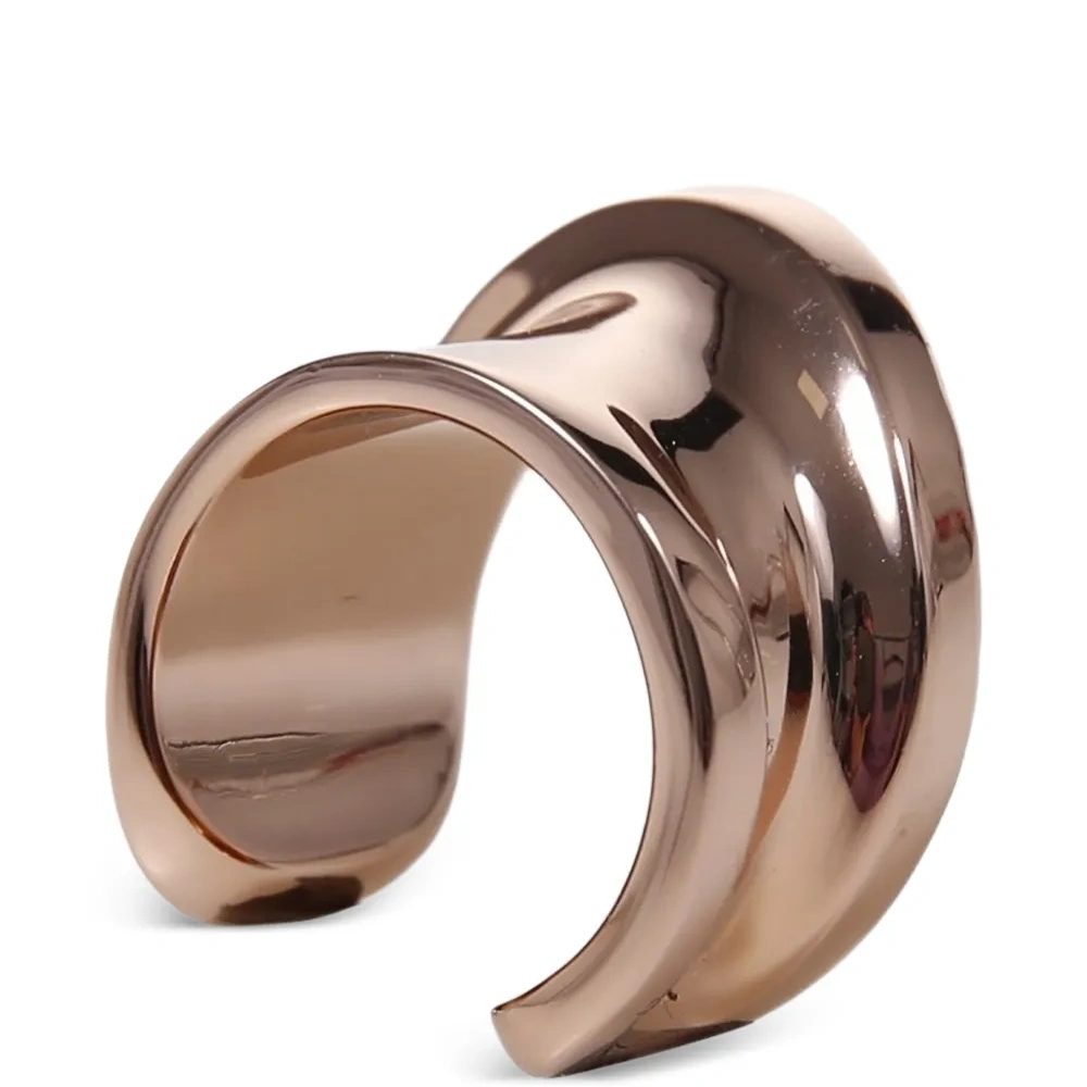 Кольцо асимметричной формы