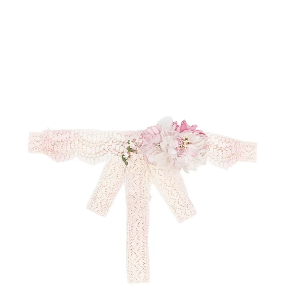 Пояс из кружев с цветочным узором