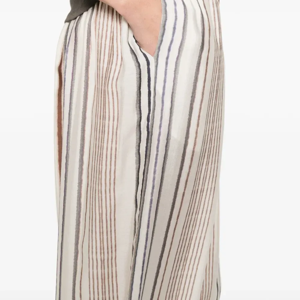 Брюки в полоску