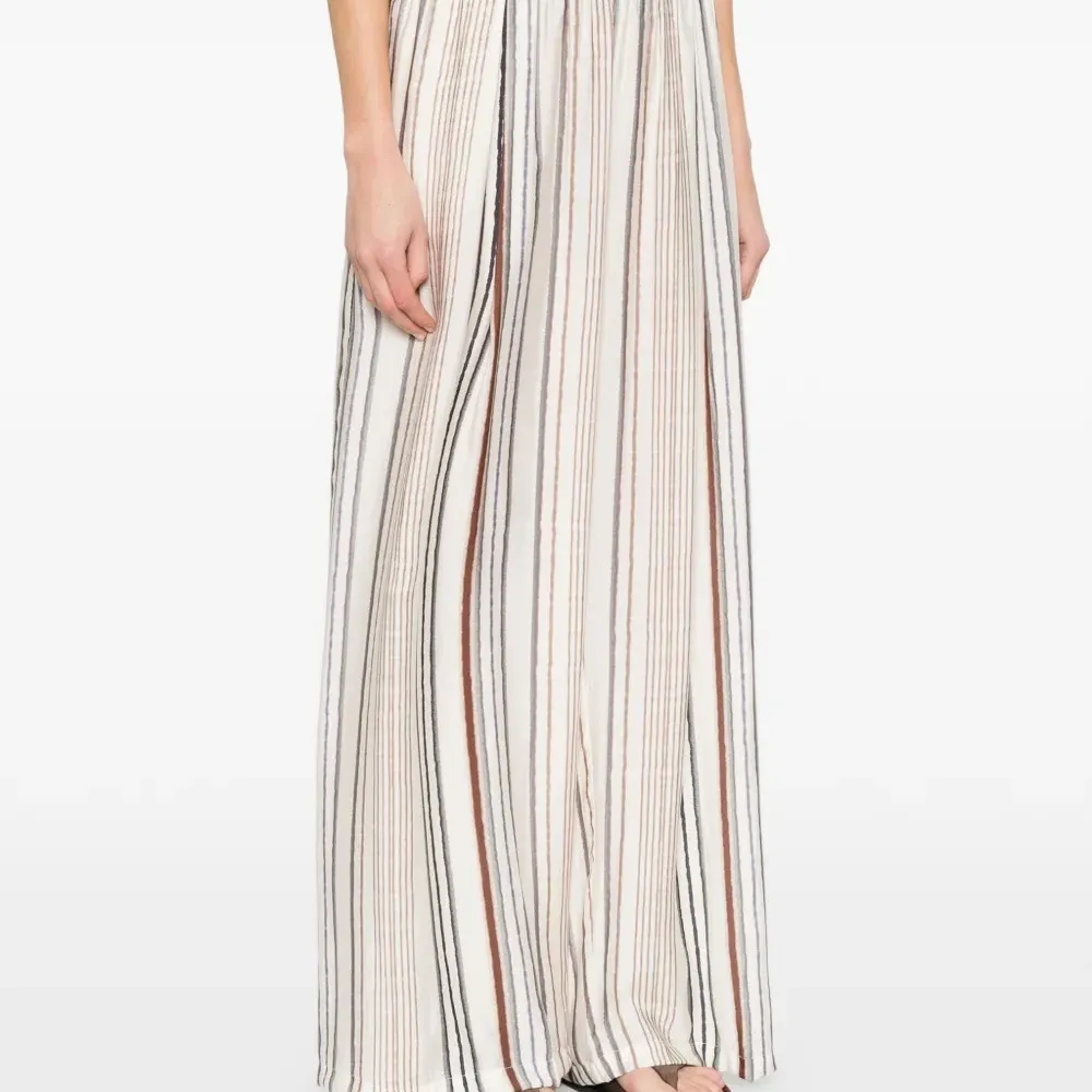 Брюки в полоску