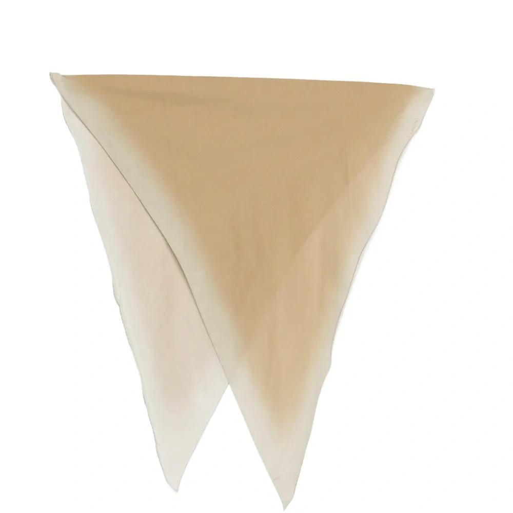 Бежевый шарф