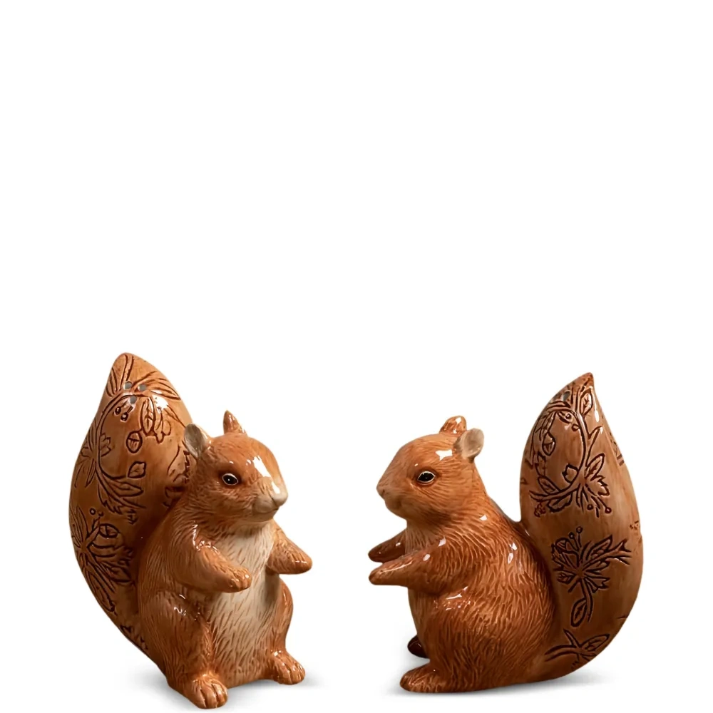 Набор из солонки и перечницы в виде белок