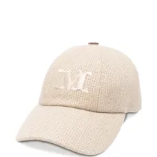 Бейсболка с вышитой инициалой Бейсболка с вышитой инициалой