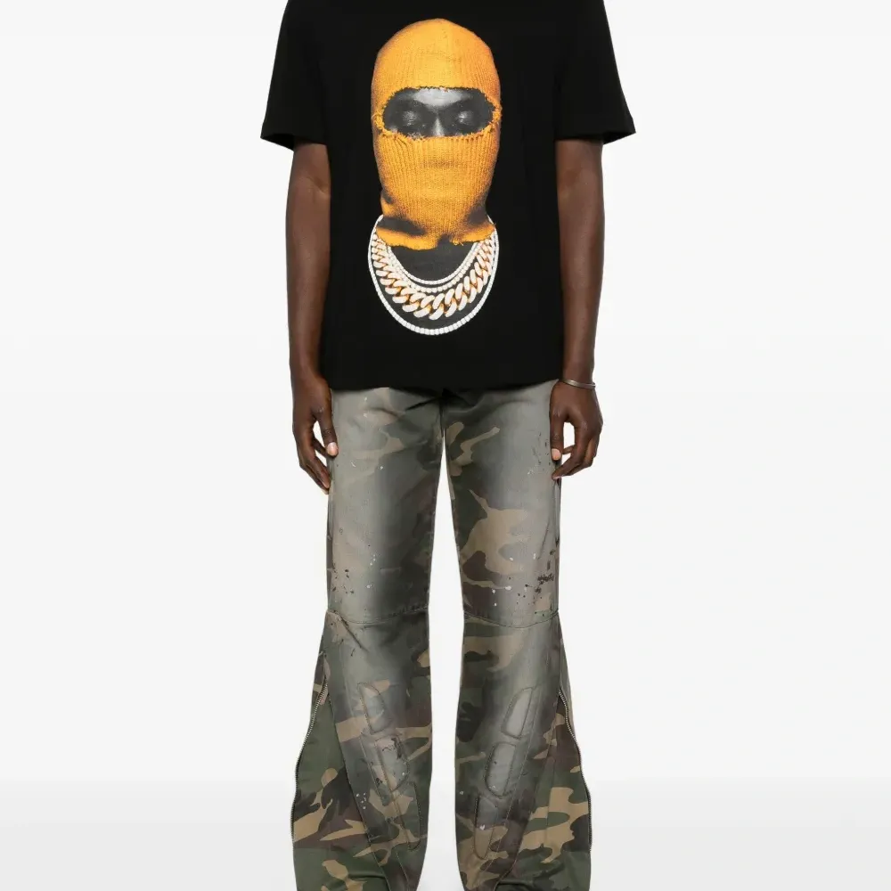 Футболка с графическим принтом