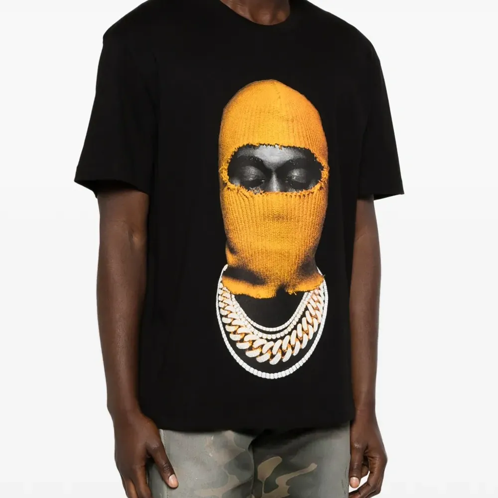 Футболка с графическим принтом