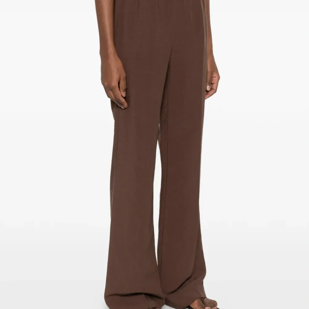 Брюки на резинке Брюки на резинке