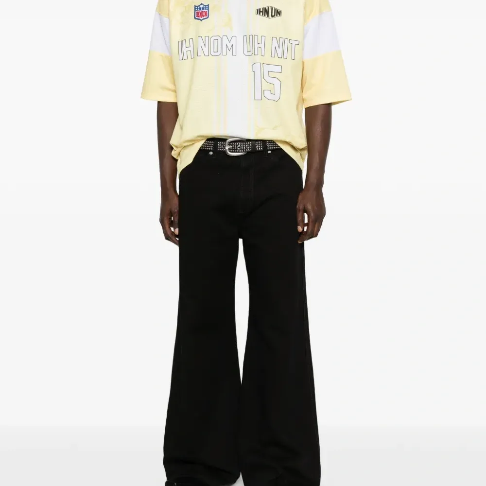 Футболка с цветочным номером