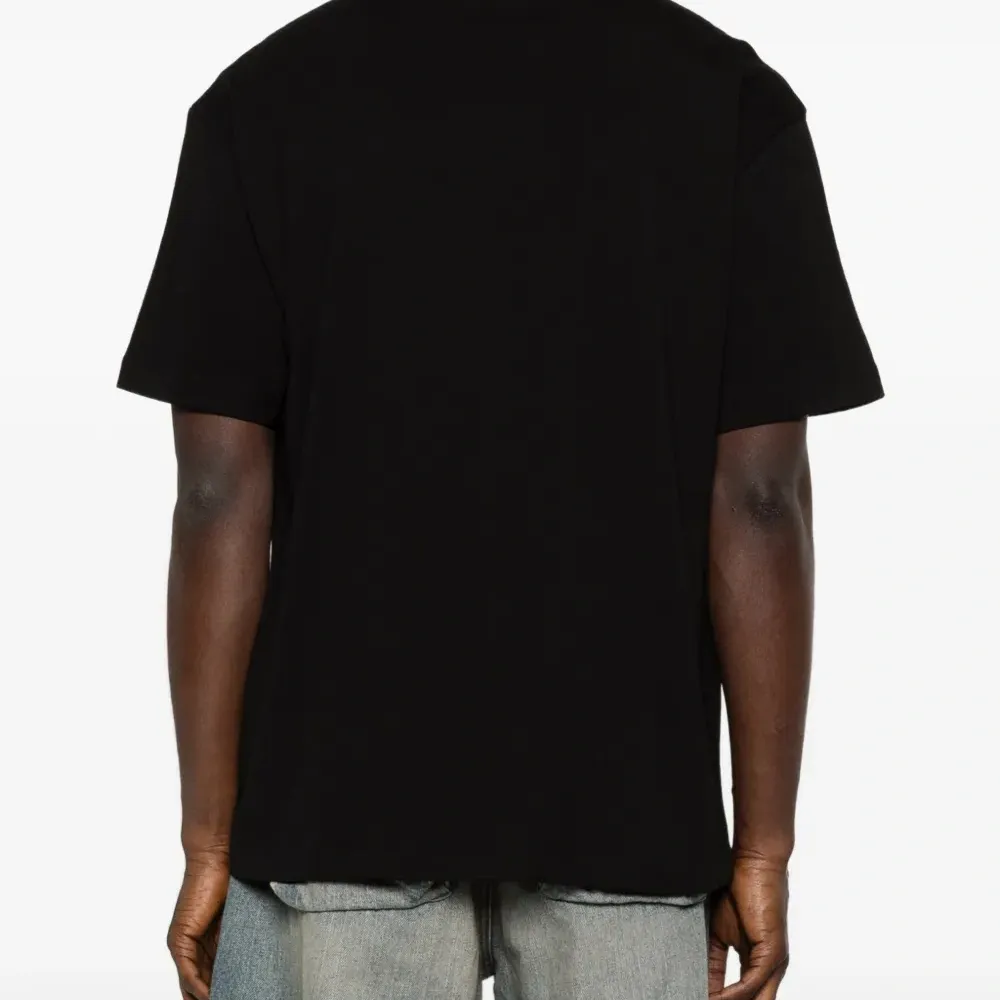 Футболка с маской Corona