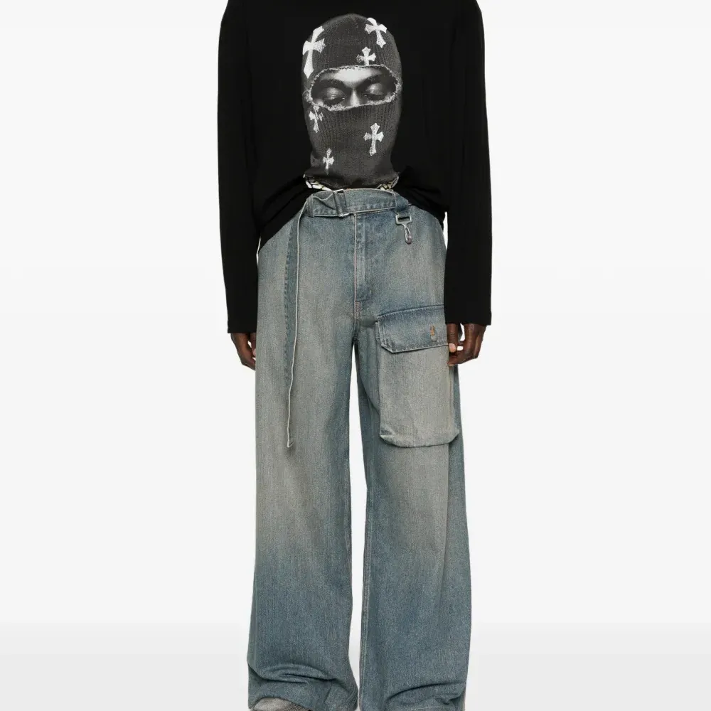 Свитшот с круглым вырезом и принтом Mask Crosses