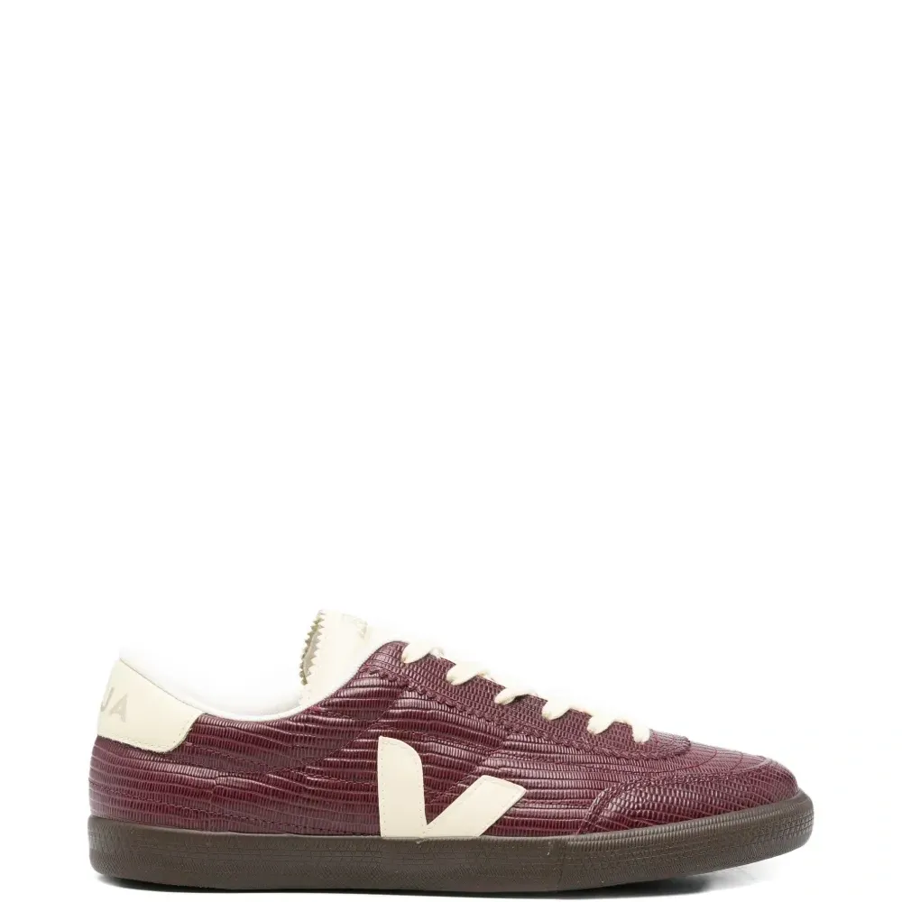 Кеды с нашивкой-логотипом