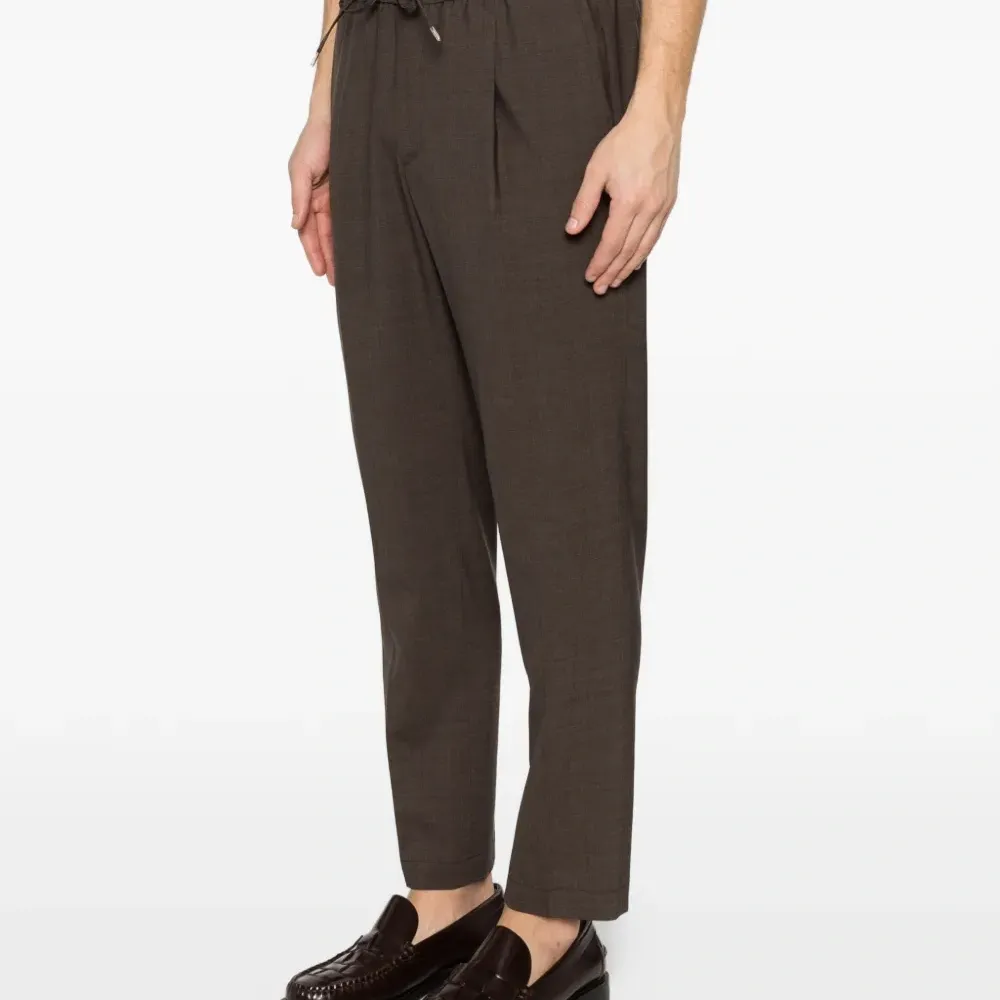 Брюки на шнурке