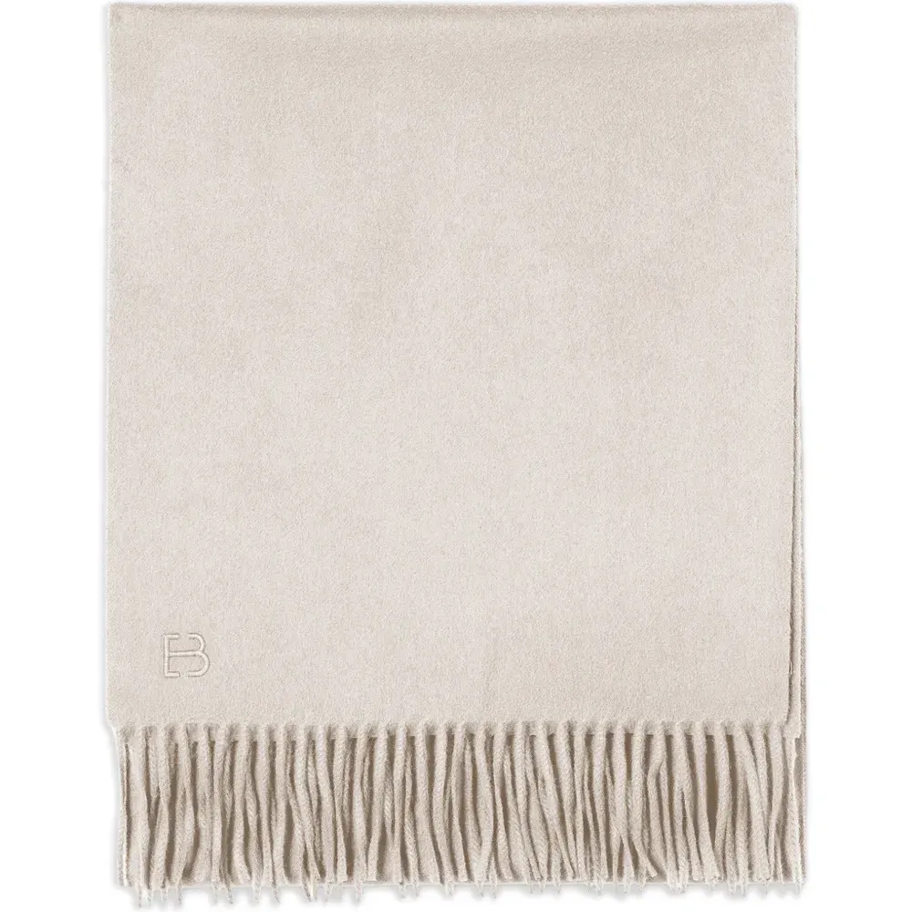 Шарф с бахромой и монограммой EB