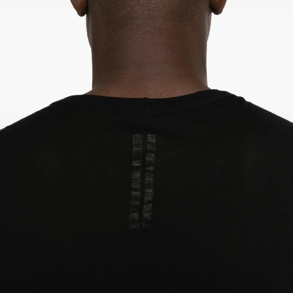 Футболка короткого кроя