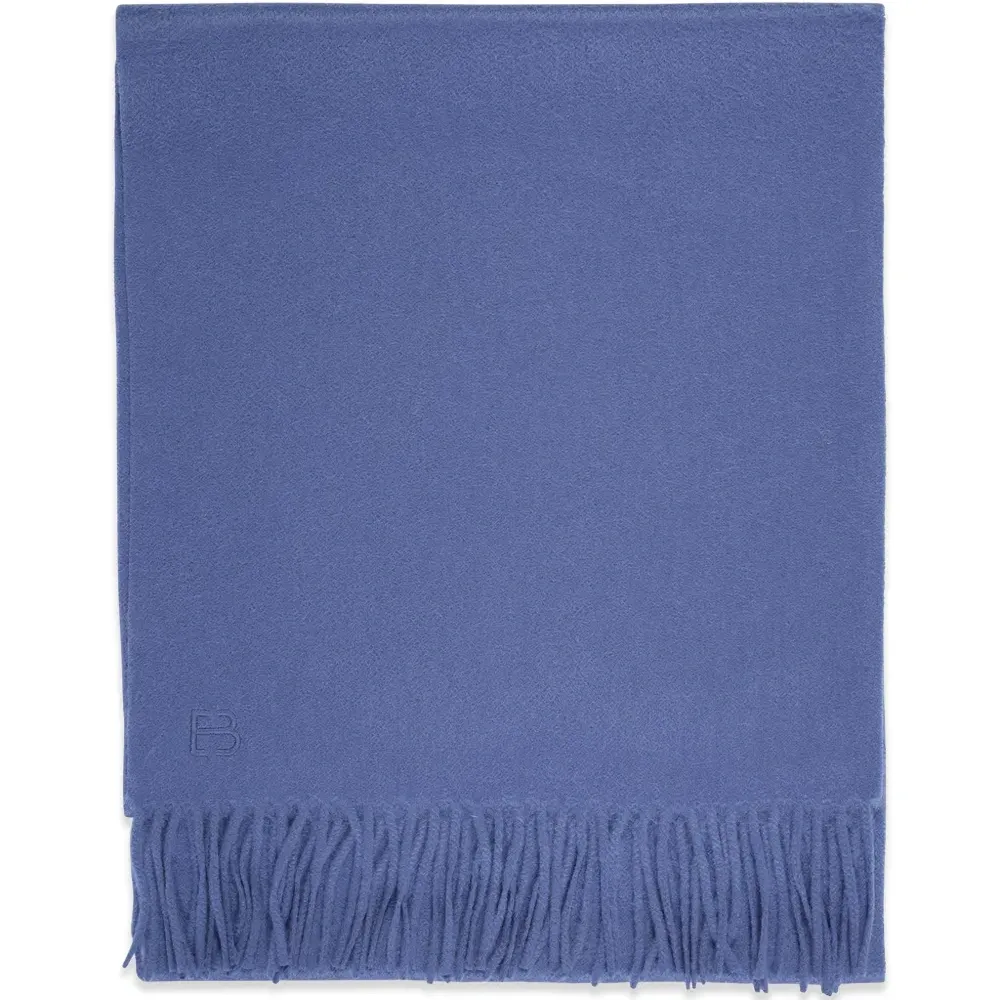 Шарф с бахромой и монограммой EB