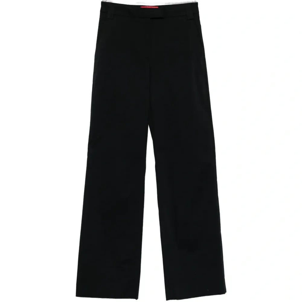 Брюки с карманами и шлевками для ремня