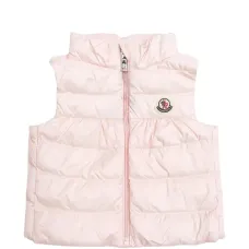 Жилет с нашивкой-логотипом