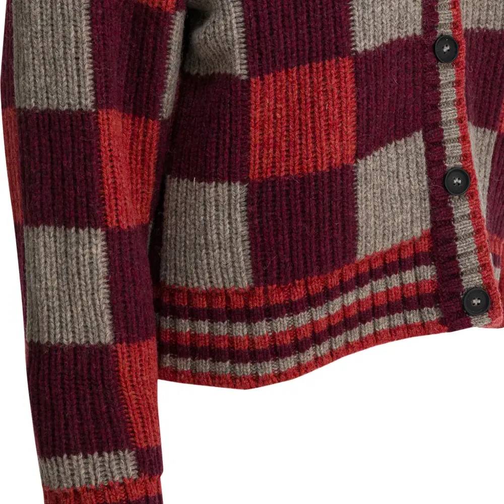 Кардиган в клетку с отложным воротником