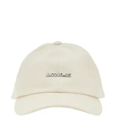 Кепка с логотипом