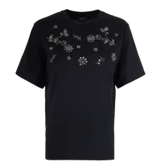 Футболка, украшенная пайетками