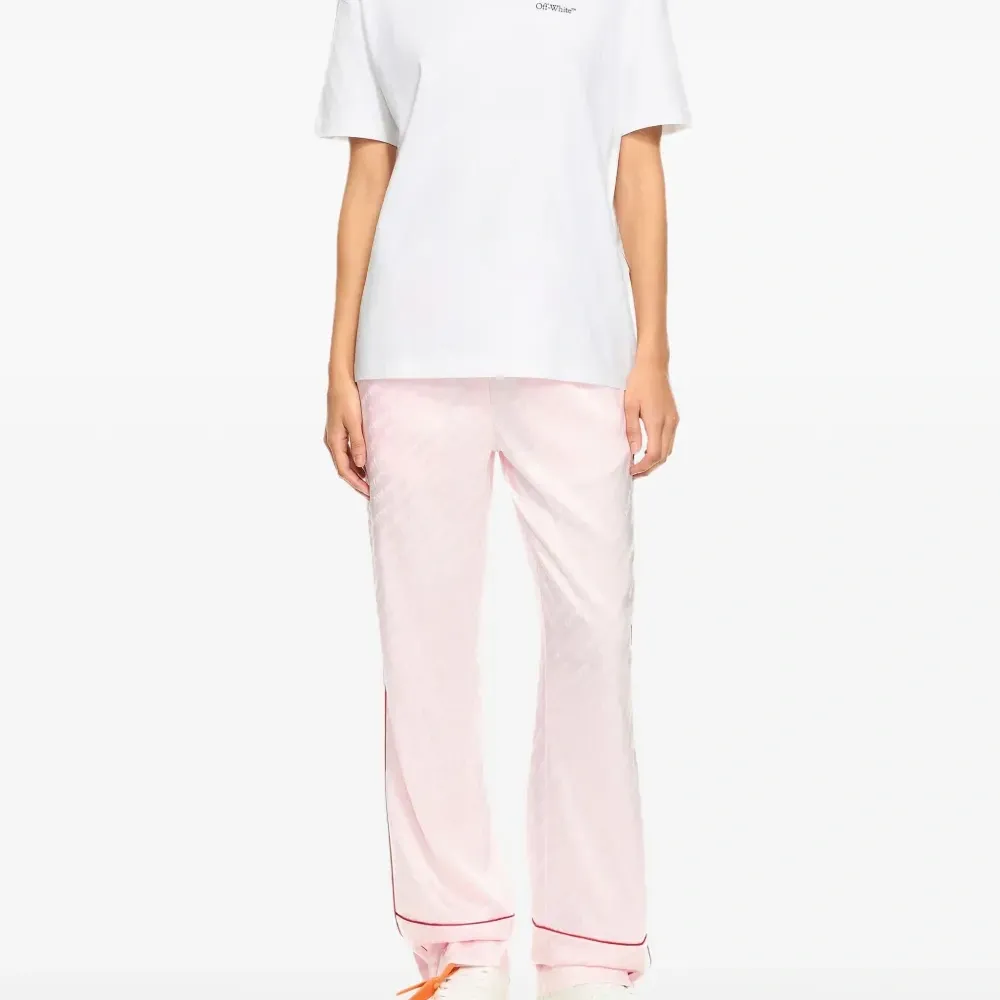 Футболка Arrow Glowing Flower