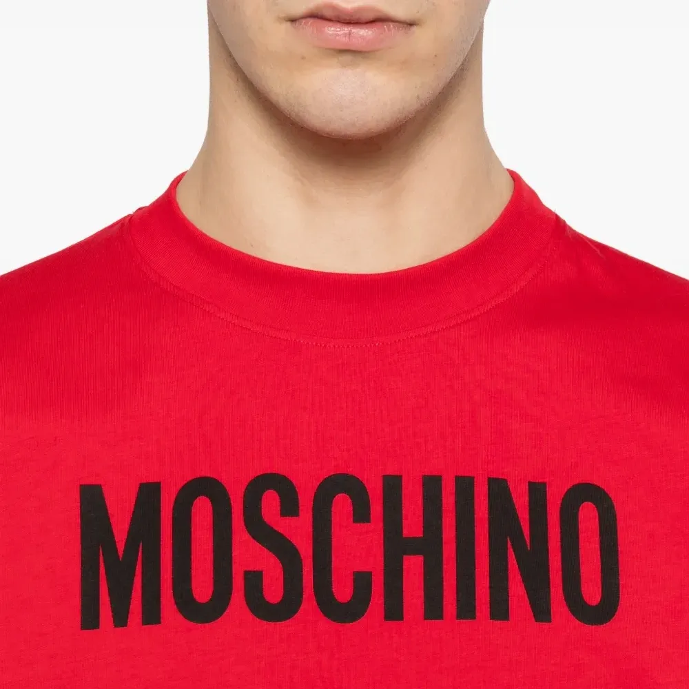 Футболка с логотипом