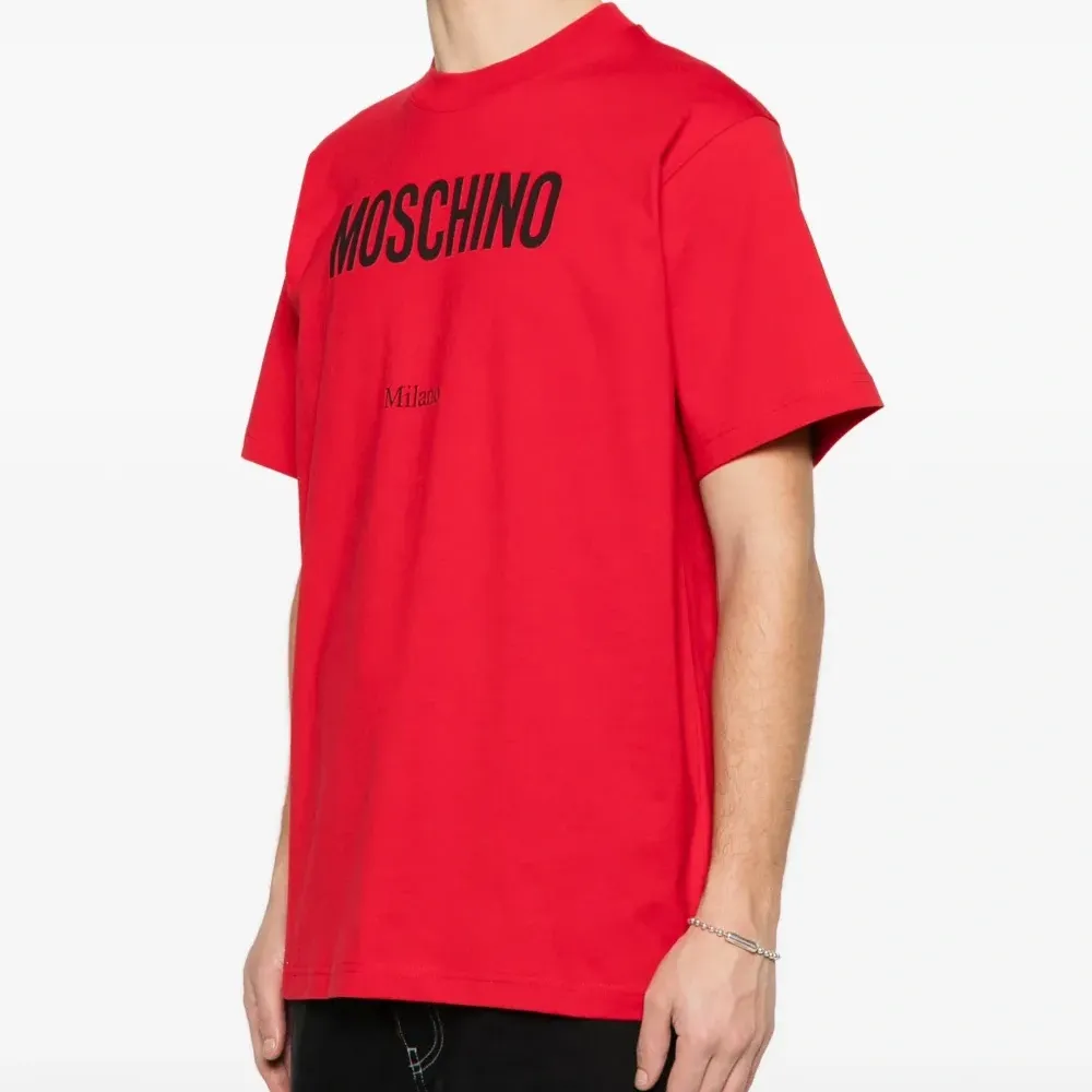 Футболка с логотипом