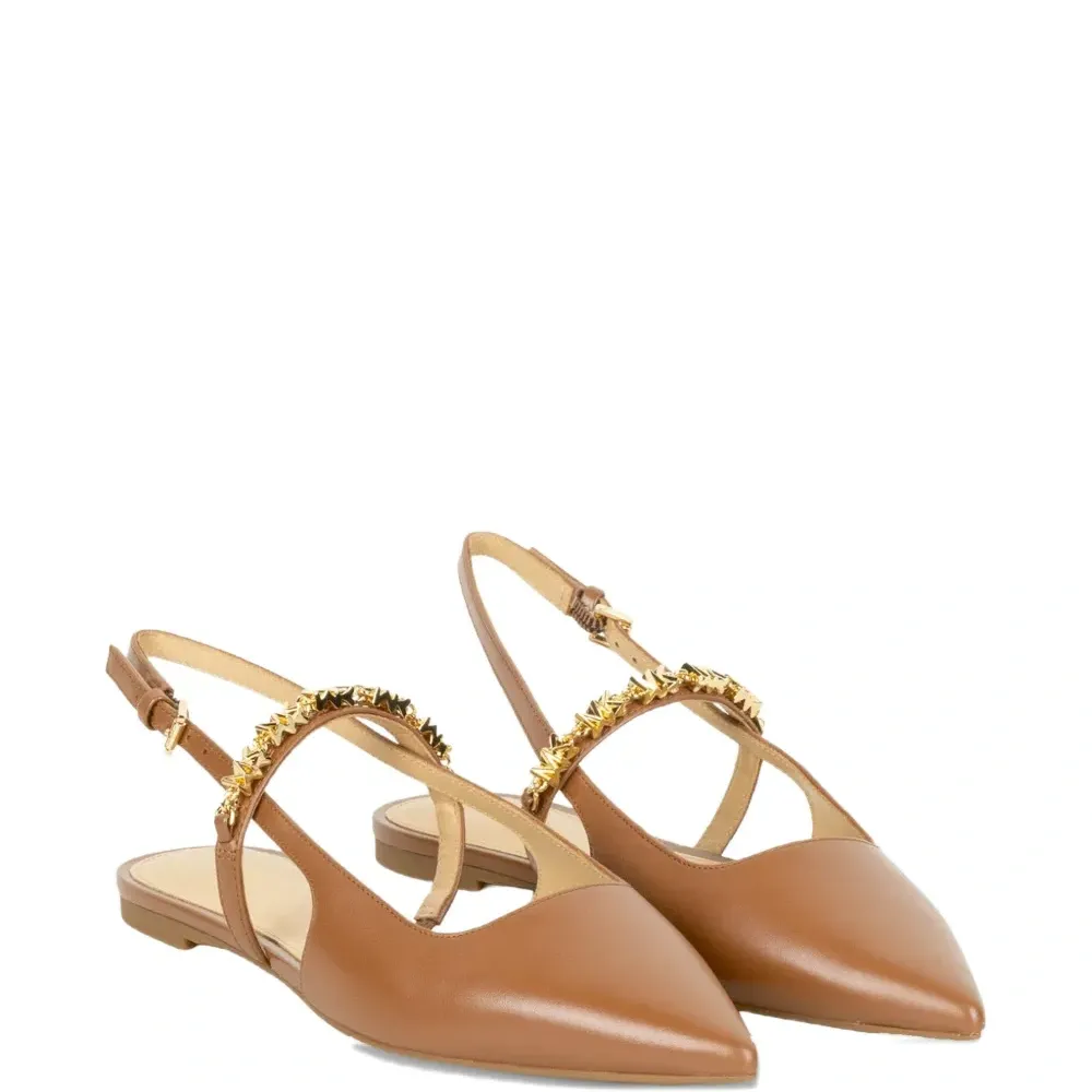 Балетки с заострённым носком и цепочным декором Балетки с заострённым носком и цепочным декором