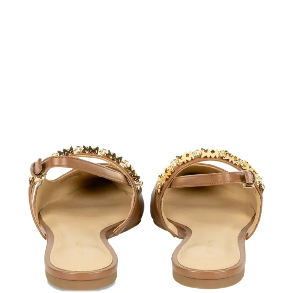 Балетки с заострённым носком и цепочным декором Балетки с заострённым носком и цепочным декором