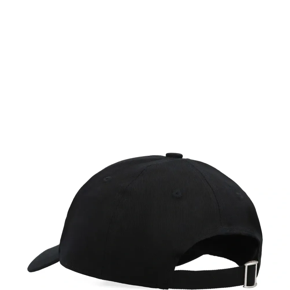 Бейсболка с вышивкой