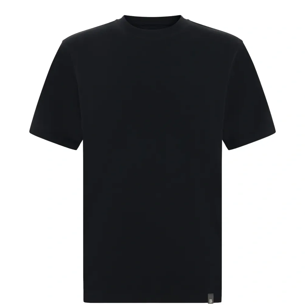 Футболка с нашивкой-логотипом