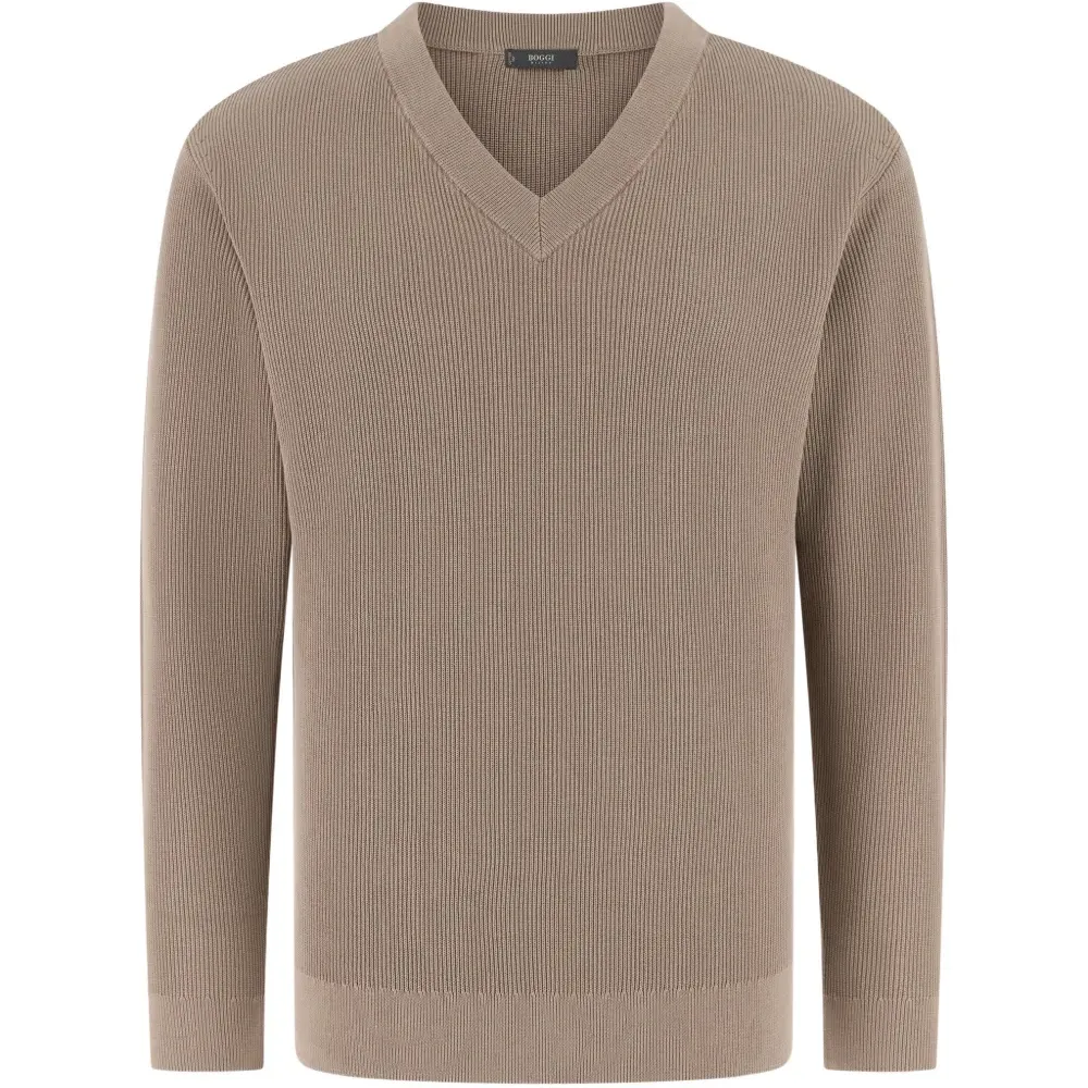 Свитер в рубчик с V-образным вырезом