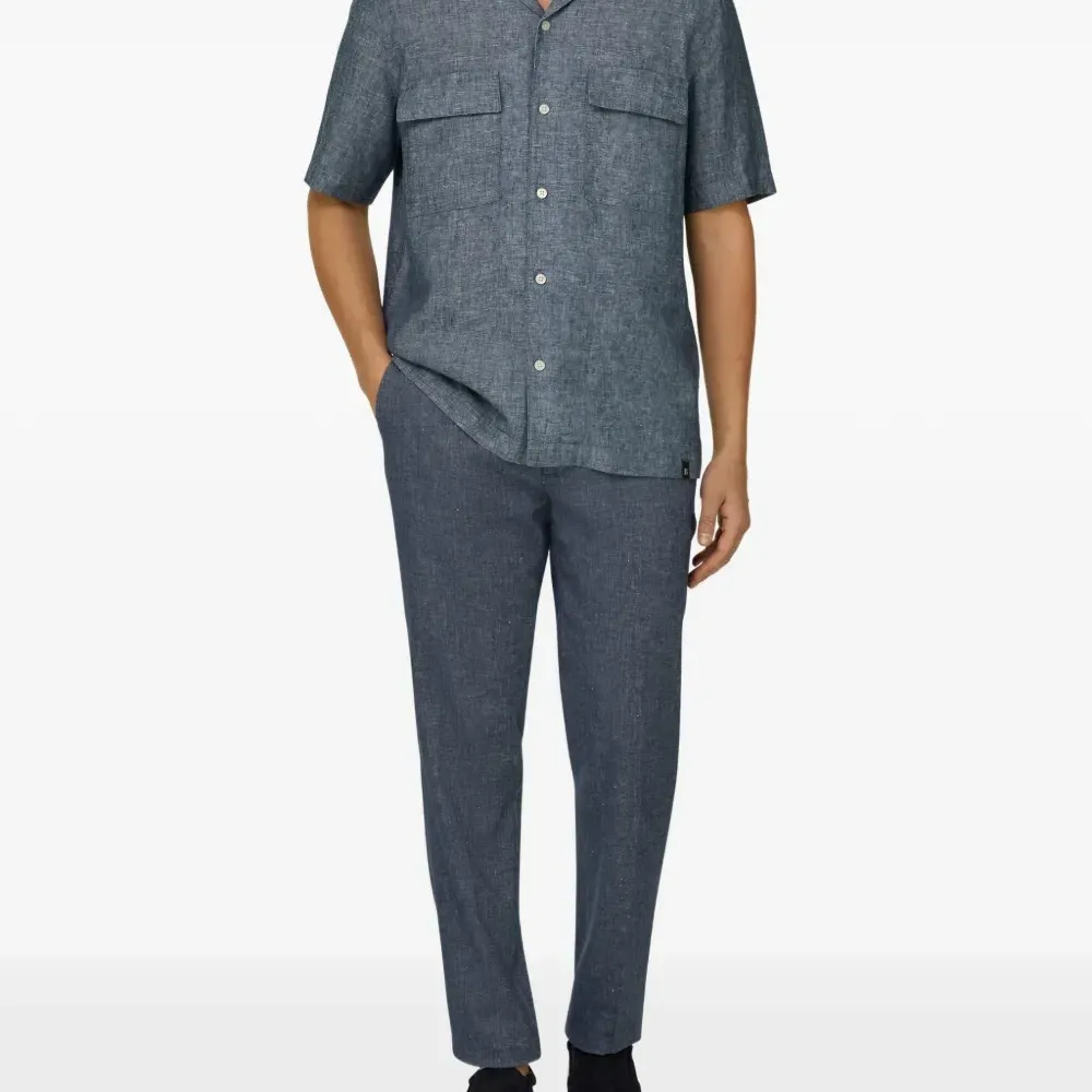 Брюки на эластичных вставках по бокам